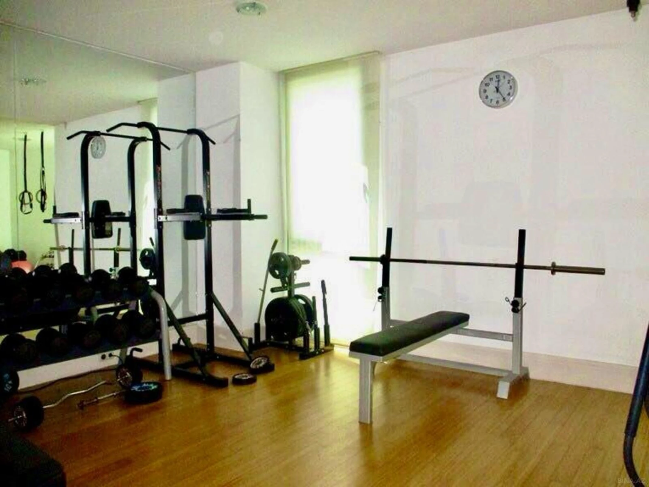 Satılır 2 otaqlı mənzil 100 m²