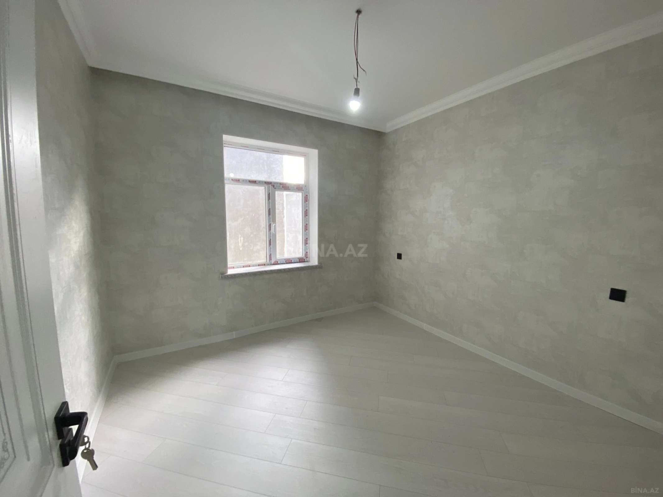 Satılır 5 otaqlı həyət evi 90 m²