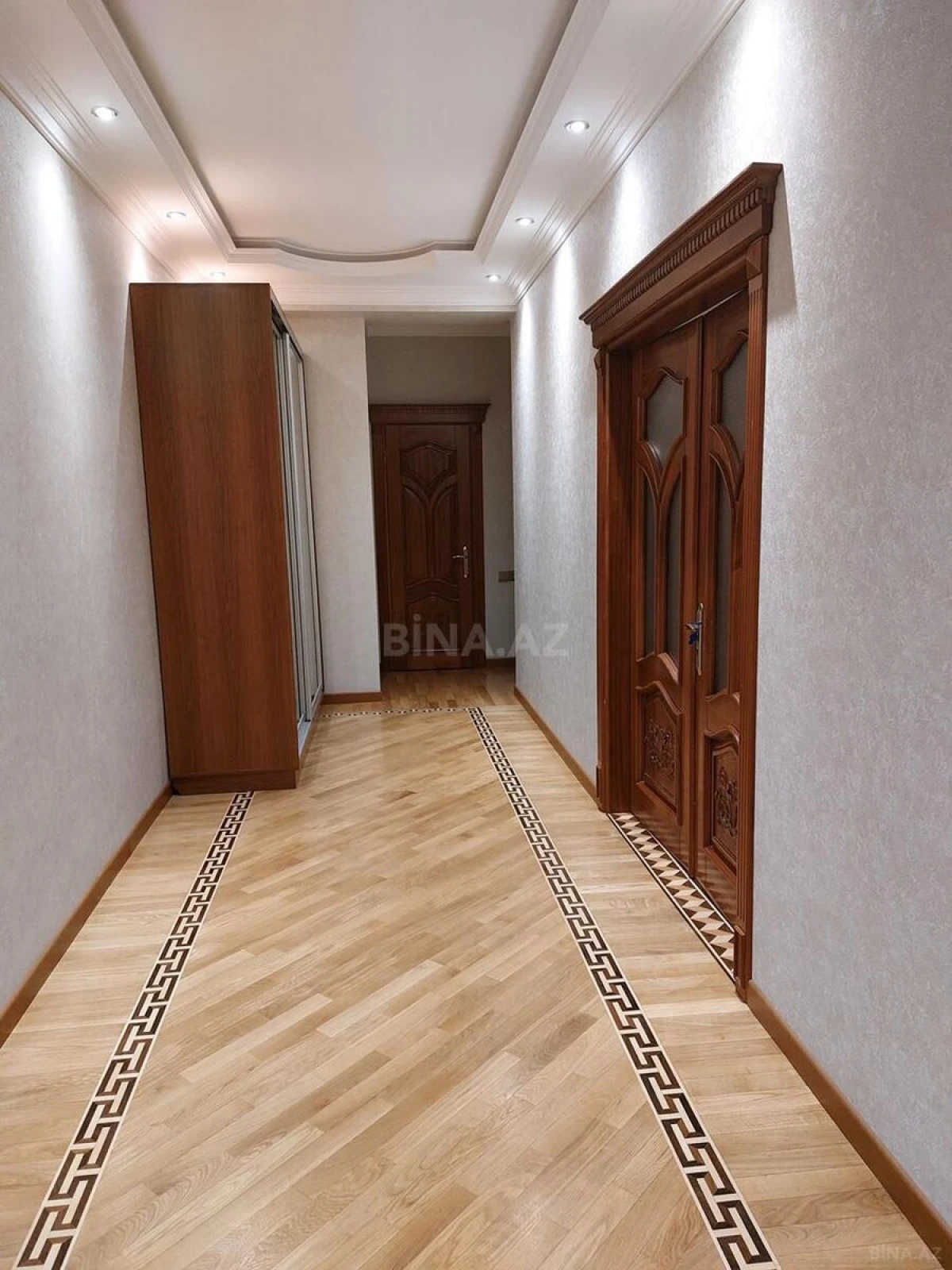 Satılır 2 otaqlı mənzil 90 m²