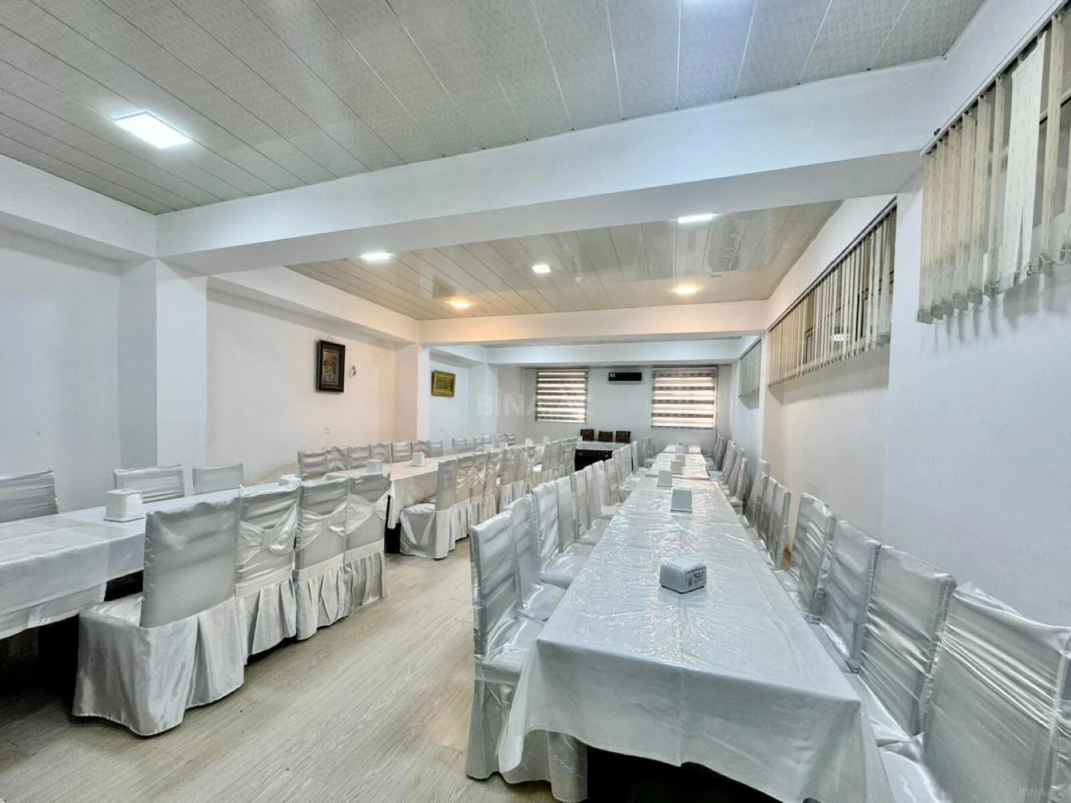 Satılır obyekt 380 m²