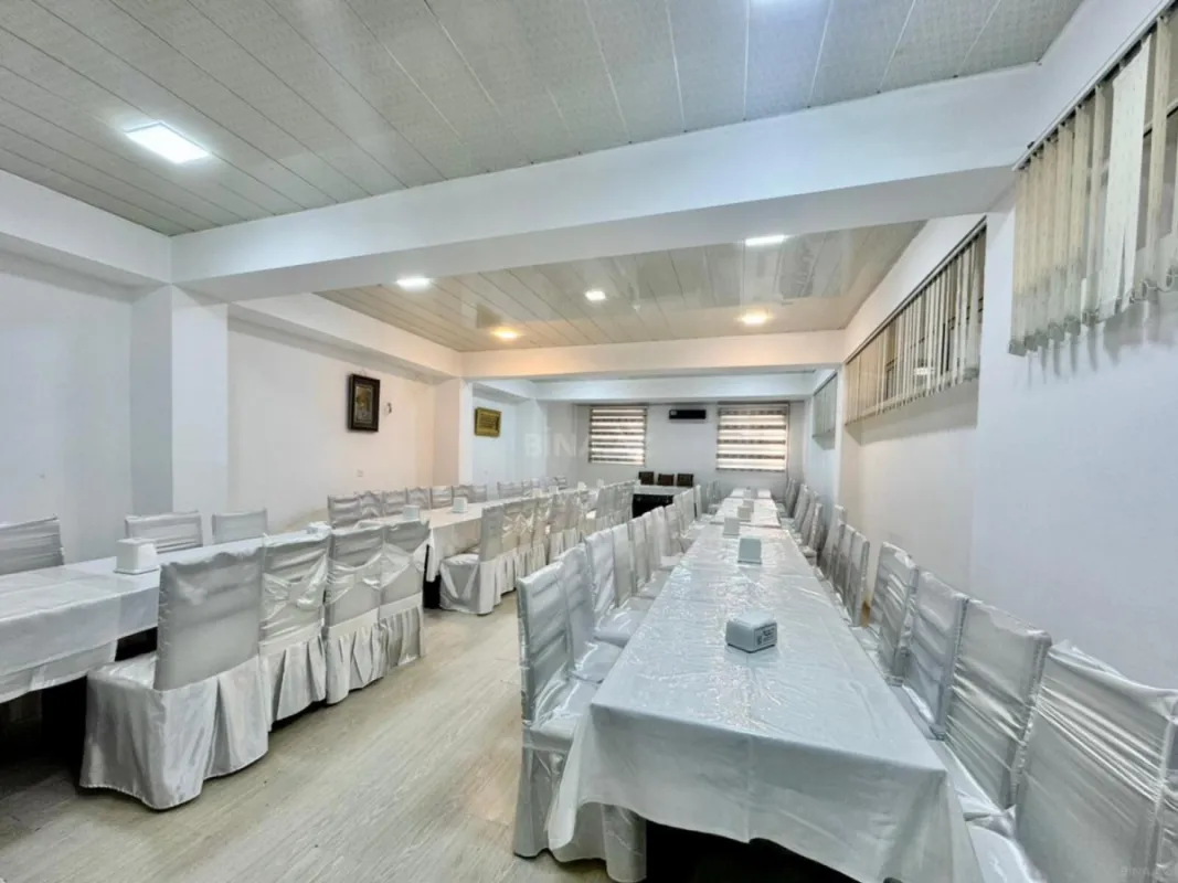 Satılır obyekt 380 m²