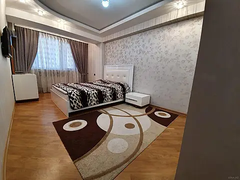 Kirayə verilir 3 otaqlı mənzil 115 m²