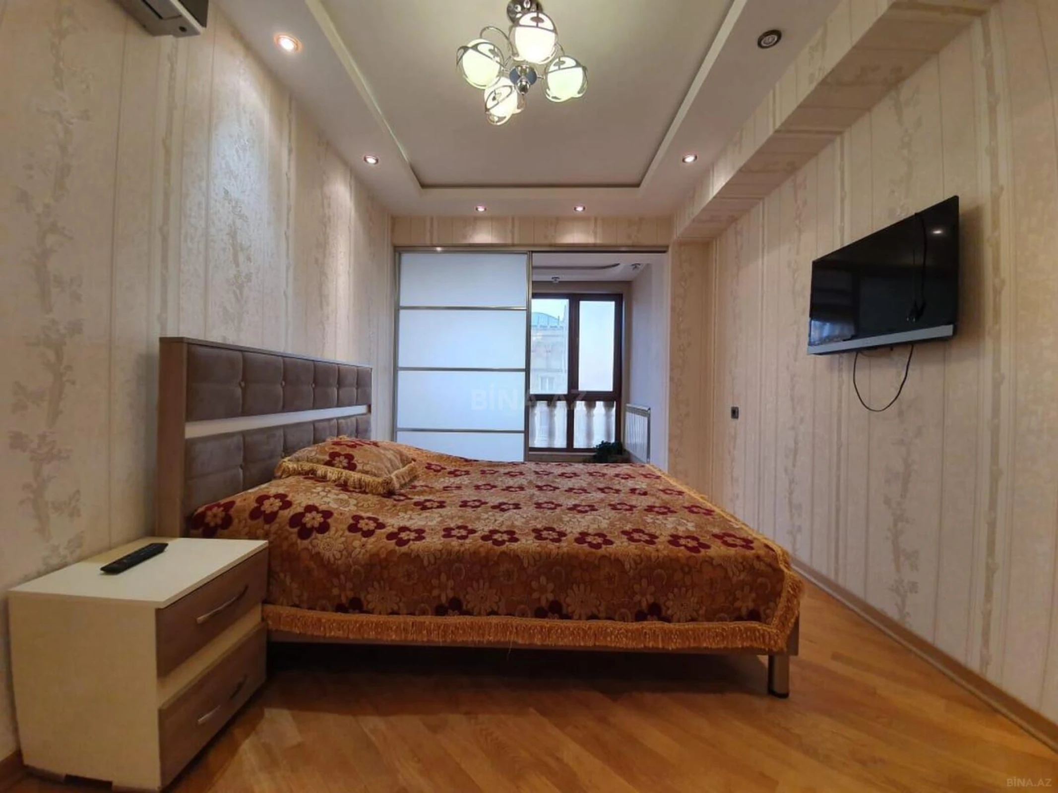Kirayə verilir 3 otaqlı mənzil 115 m²