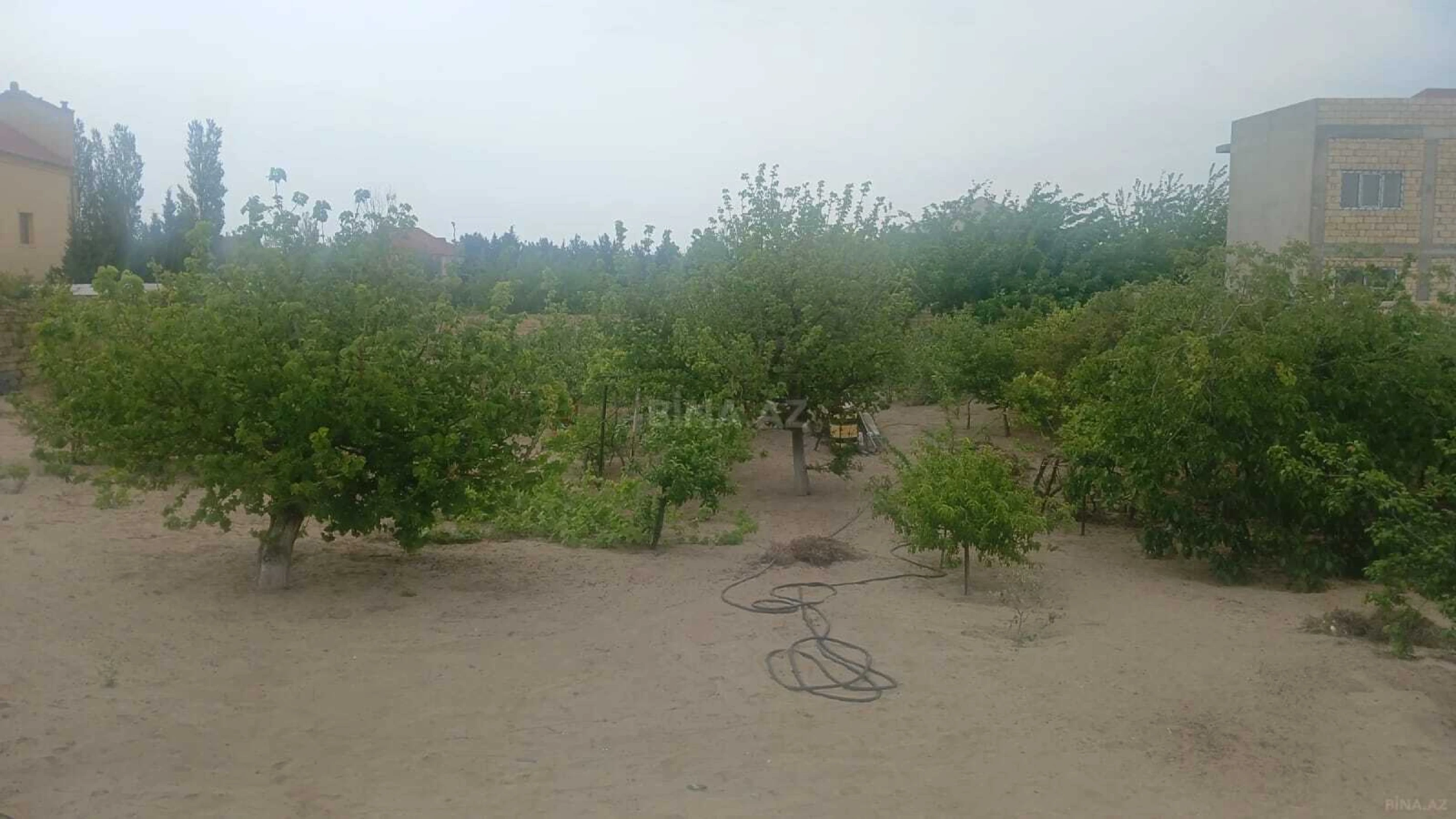 Satılır torpaq sahəsi 10 m²