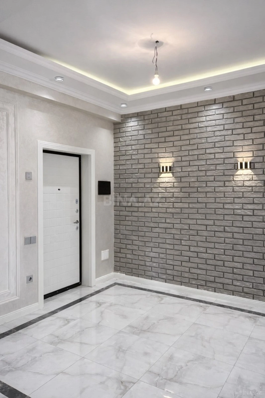 Satılır 3 otaqlı mənzil 105 m²