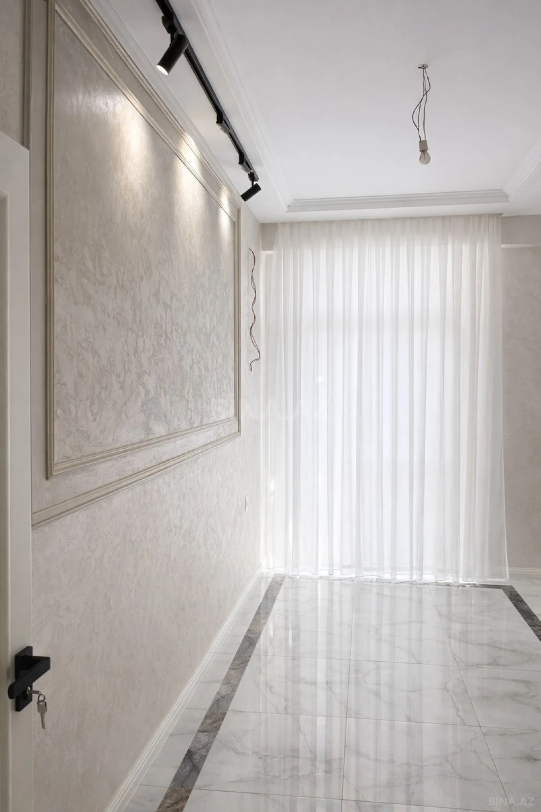 Satılır 3 otaqlı mənzil 105 m²