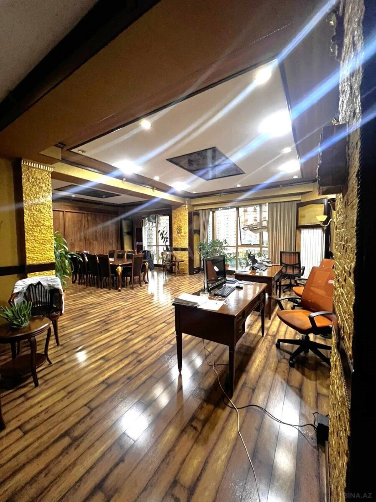 Satılır obyekt 199 m²