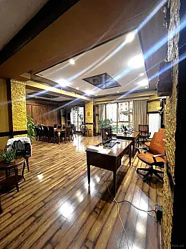 Satılır obyekt 199 m²