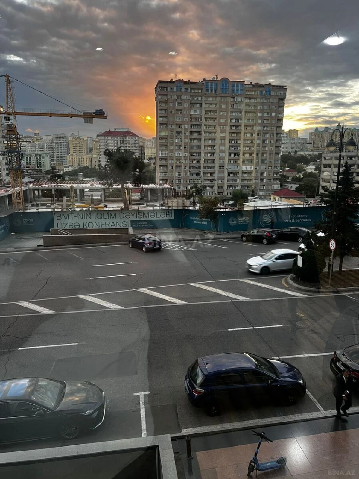 Satılır obyekt 199 m²