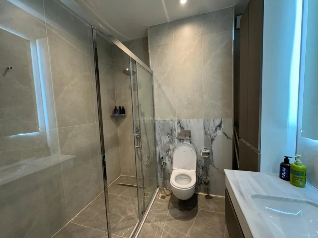Satılır 1 otaqlı mənzil 57 m²