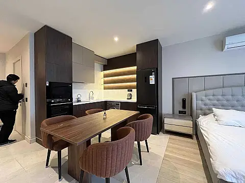 Satılır 1 otaqlı mənzil 57 m²