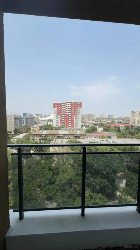 Satılır 3 otaqlı mənzil 106 m²
