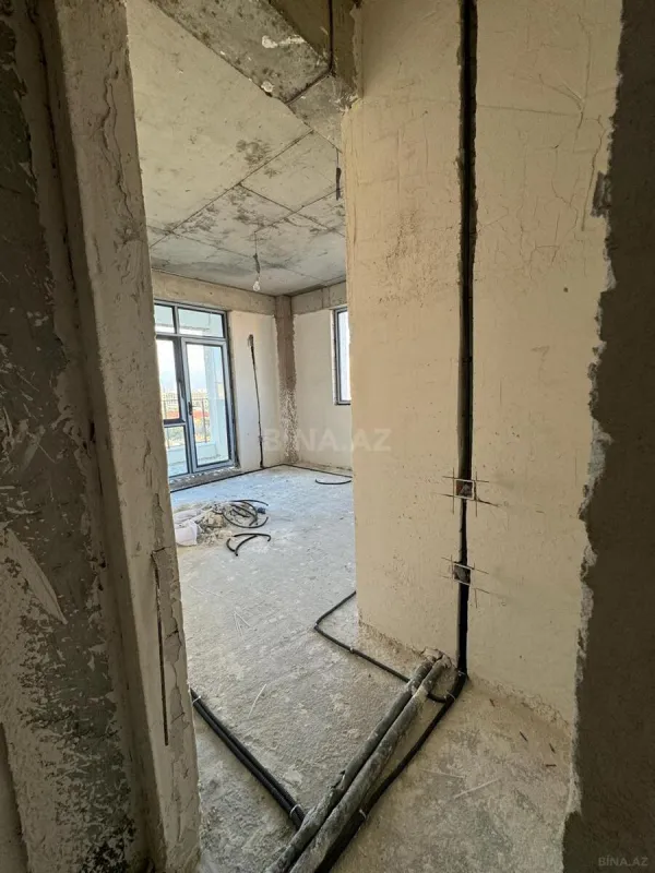 Satılır 3 otaqlı mənzil 106 m²