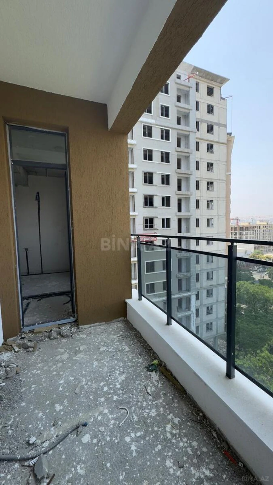 Satılır 3 otaqlı mənzil 106 m²