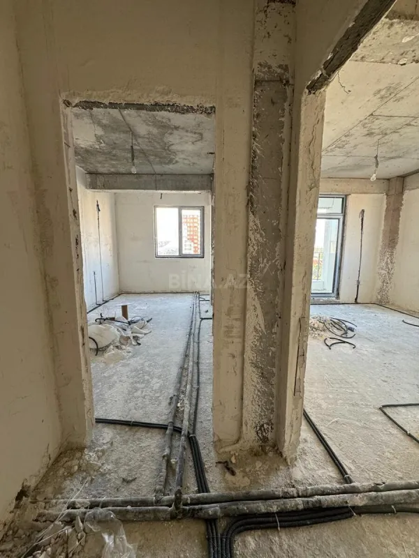 Satılır 3 otaqlı mənzil 106 m²