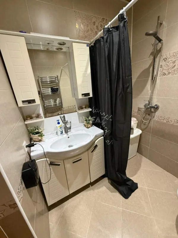 Satılır 3 otaqlı mənzil 100 m²