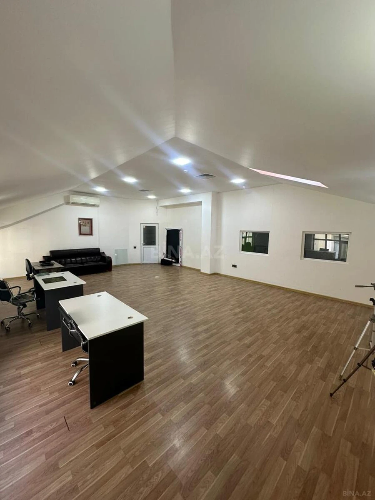 Kirayə verilir 1 otaqlı ofis 50 m²