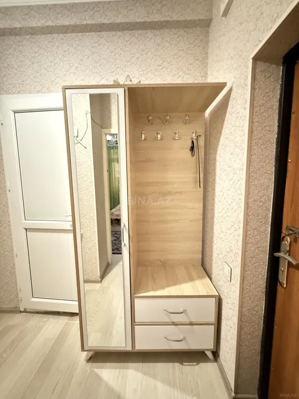 Kirayə verilir 2 otaqlı mənzil 80 m²