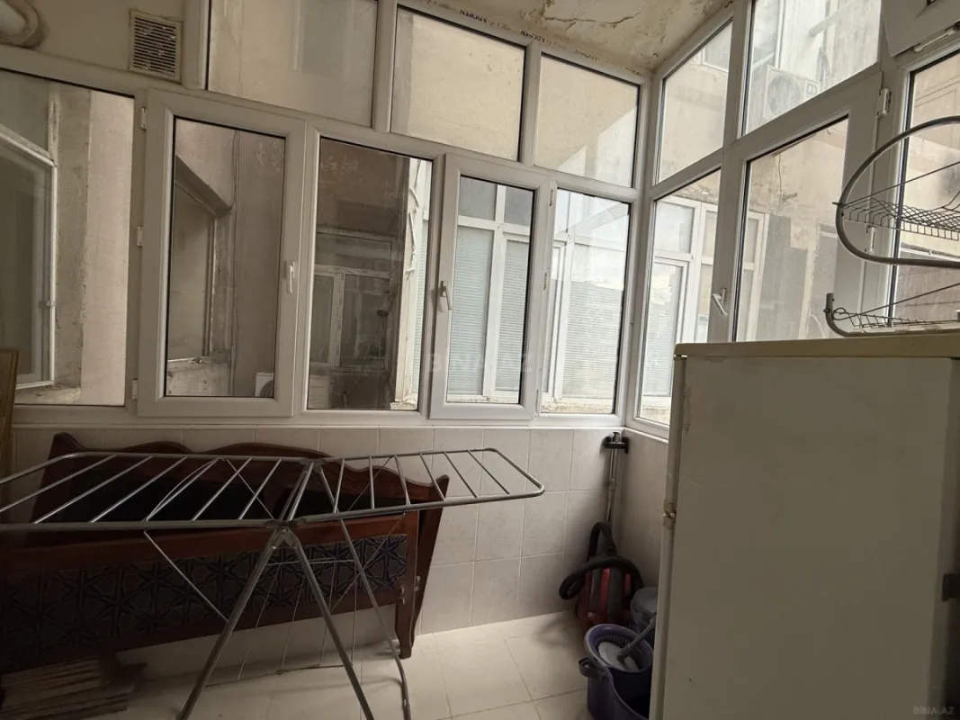 Kirayə verilir 2 otaqlı mənzil 80 m²