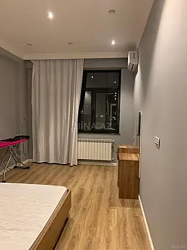 Kirayə verilir 3 otaqlı mənzil 140 m²