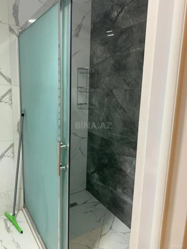 Kirayə verilir 3 otaqlı mənzil 140 m²