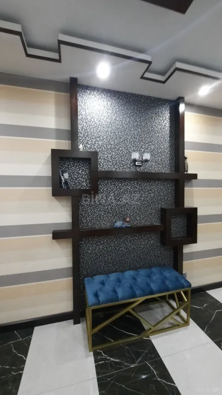 Satılır 4 otaqlı mənzil 175 m²