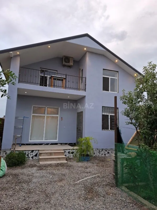 Satılır 4 otaqlı həyət evi 150 m²