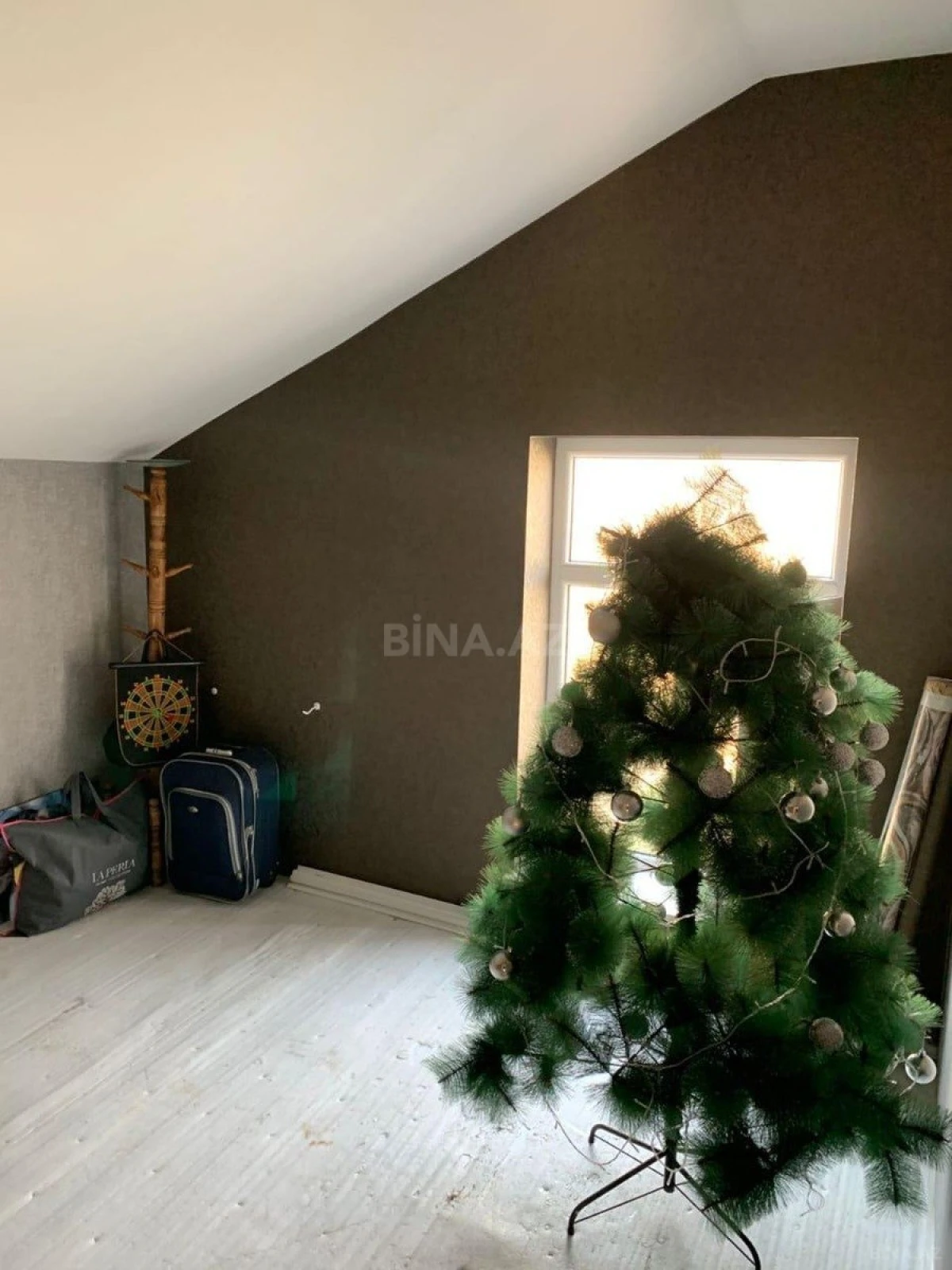 Satılır 4 otaqlı həyət evi 150 m²