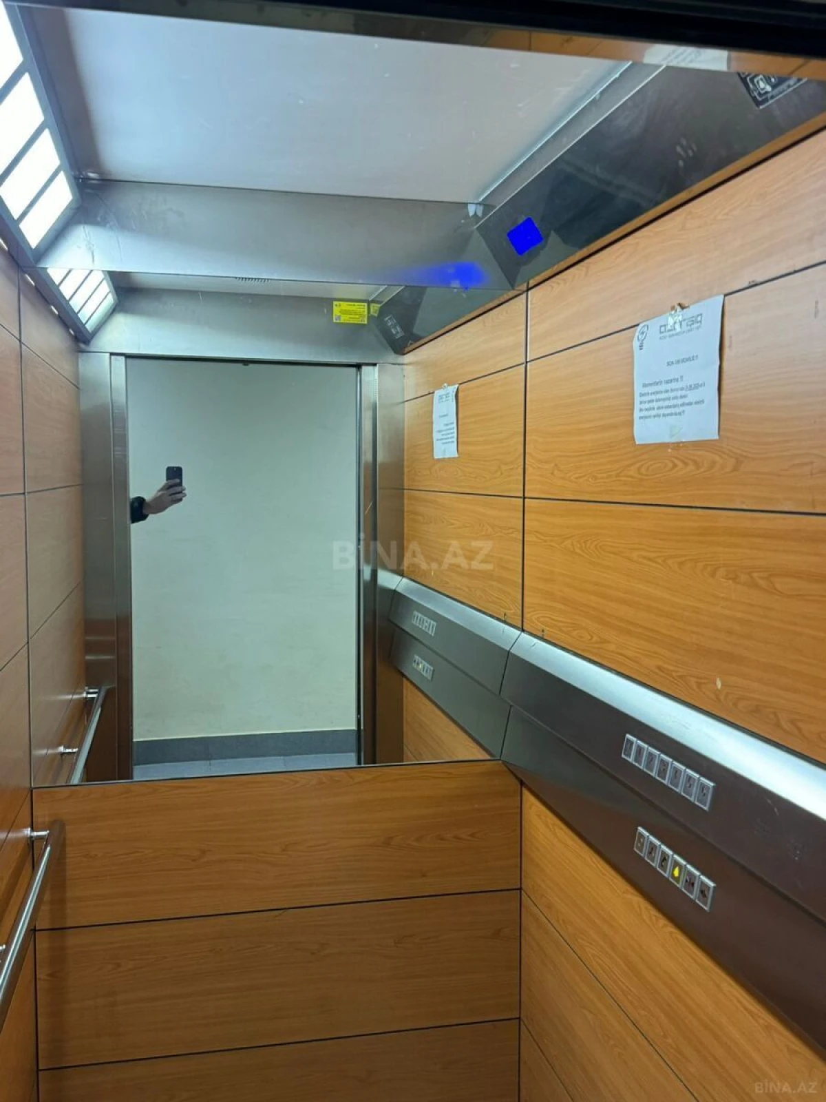 Kirayə verilir 4 otaqlı mənzil 142 m²