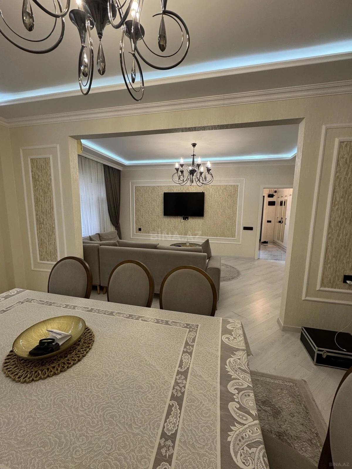 Satılır 4 otaqlı mənzil 100 m²