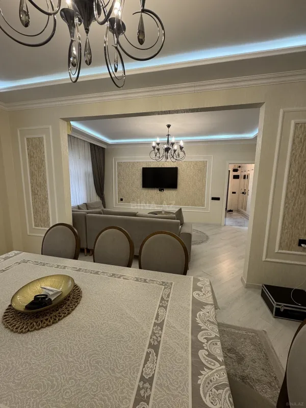 Satılır 4 otaqlı mənzil 100 m²