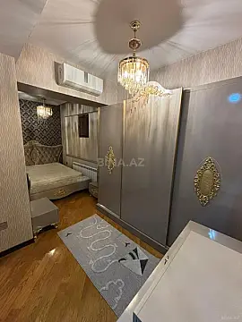 Kirayə verilir 3 otaqlı mənzil 118 m²