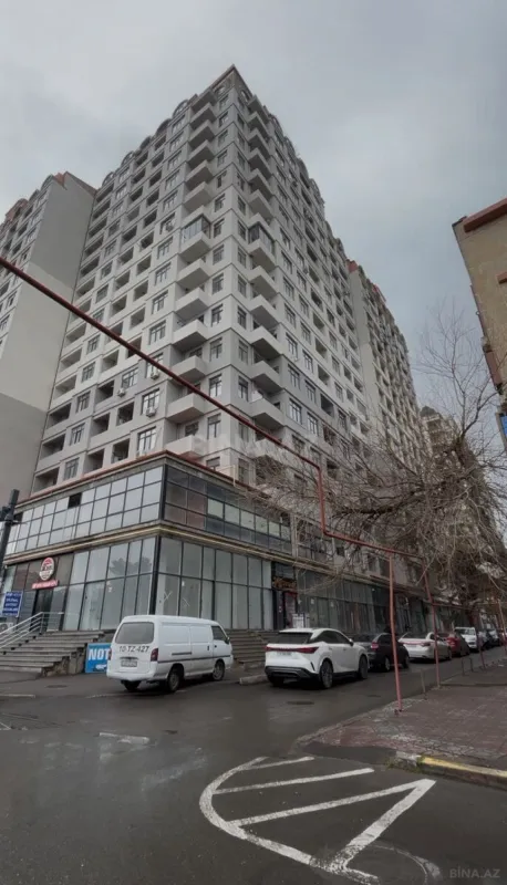 Satılır 3 otaqlı mənzil 140 m²