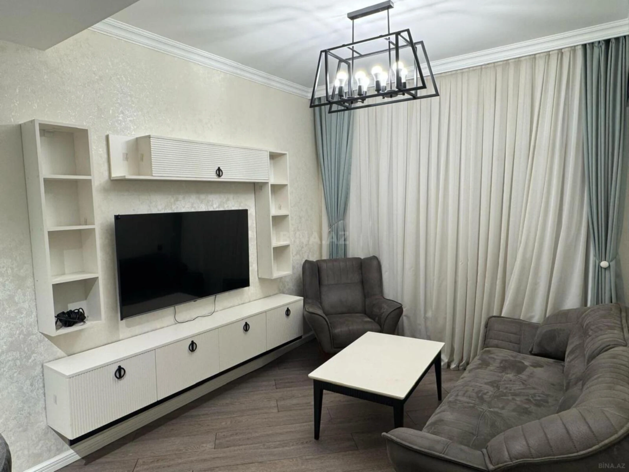 Satılır 2 otaqlı mənzil 67 m²