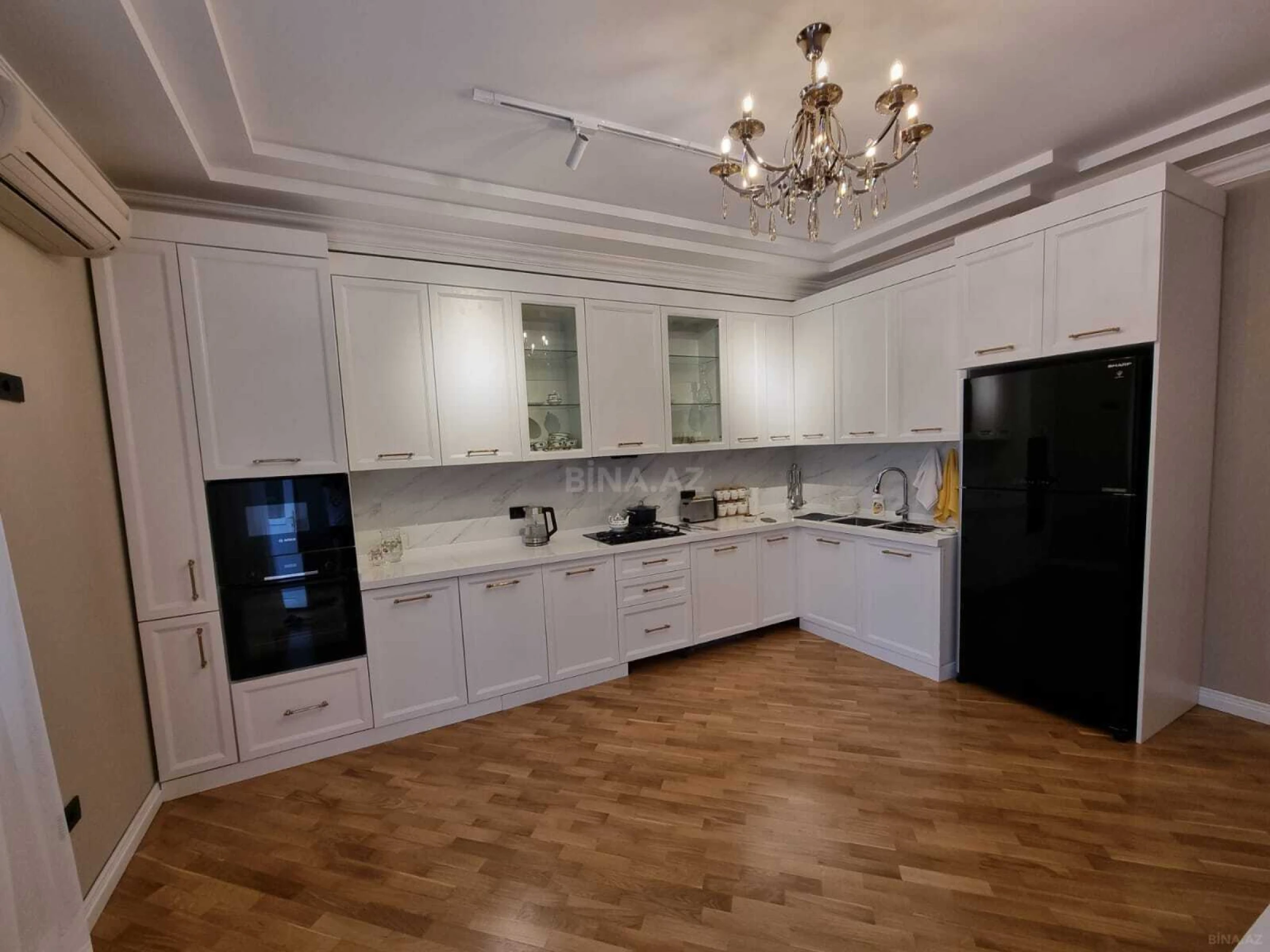 Satılır 3 otaqlı mənzil 125 m²