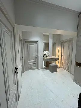 Kirayə verilir 2 otaqlı mənzil 91 m²
