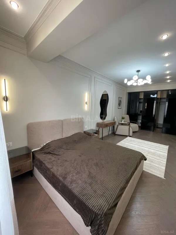 Kirayə verilir 2 otaqlı mənzil 91 m²