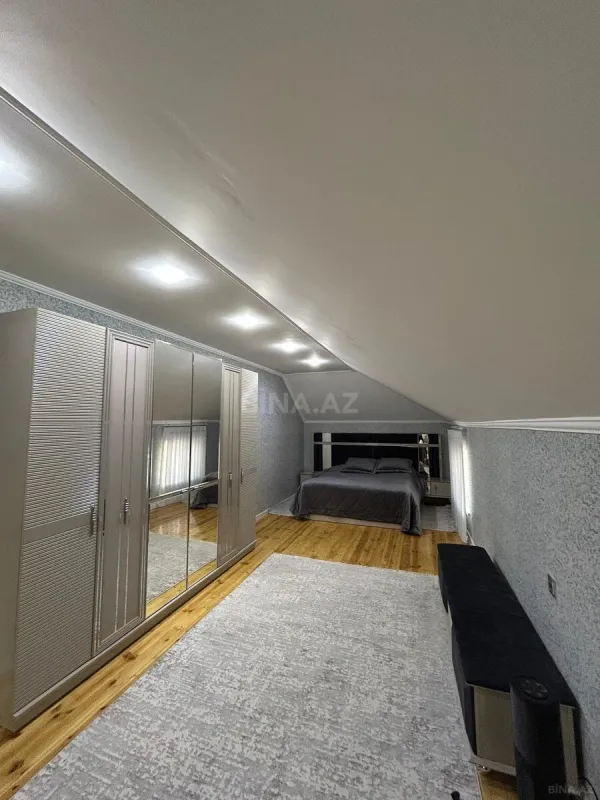 Satılır 5 otaqlı həyət evi 200 m²