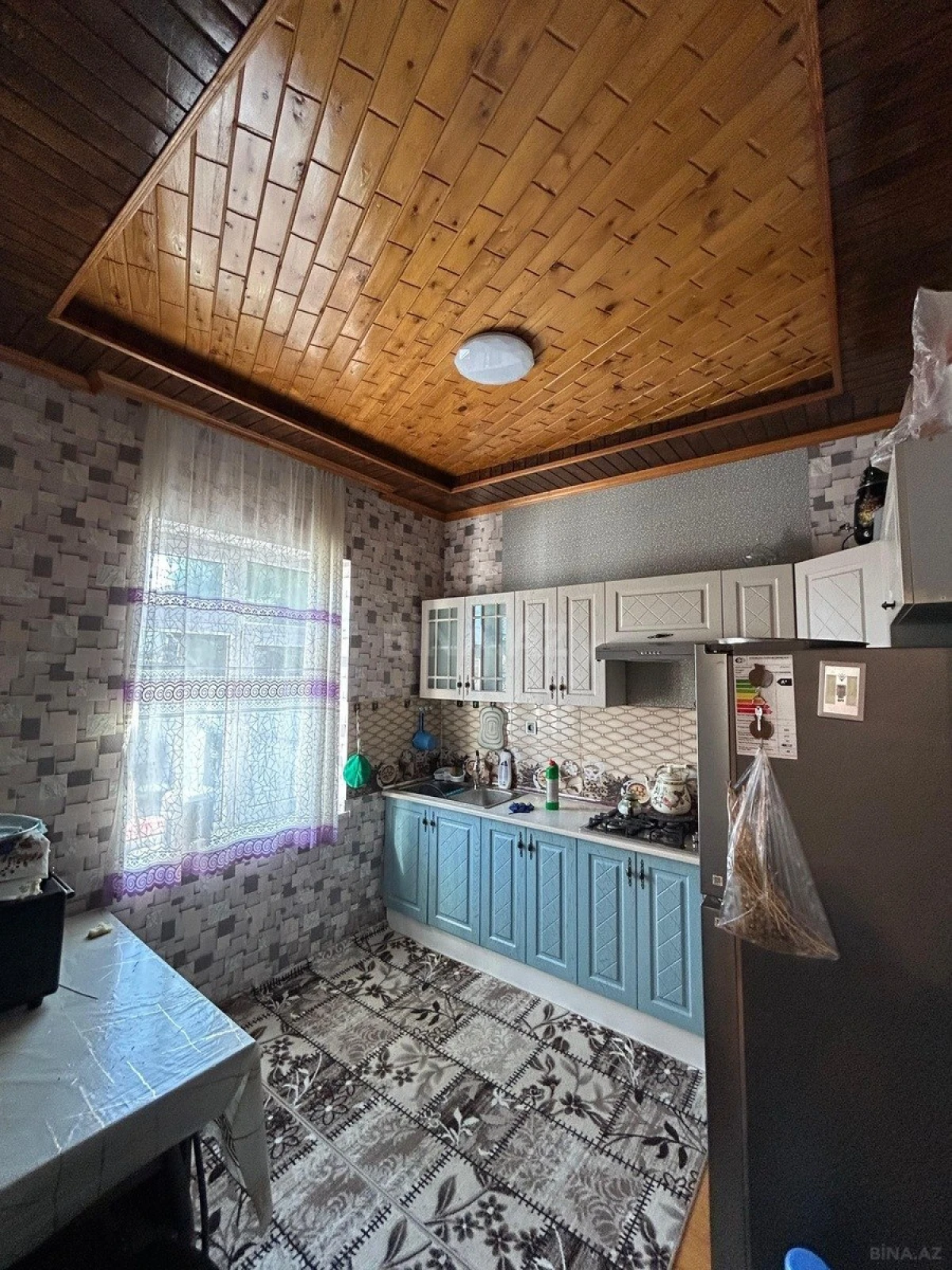 Satılır 5 otaqlı həyət evi 200 m²