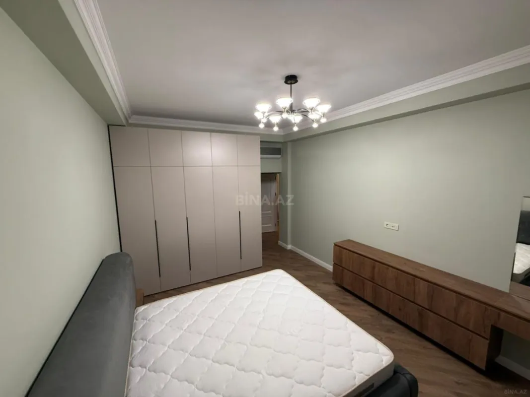 Kirayə verilir 3 otaqlı mənzil 120 m²