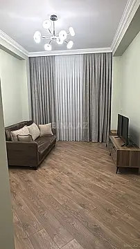 Kirayə verilir 3 otaqlı mənzil 120 m²