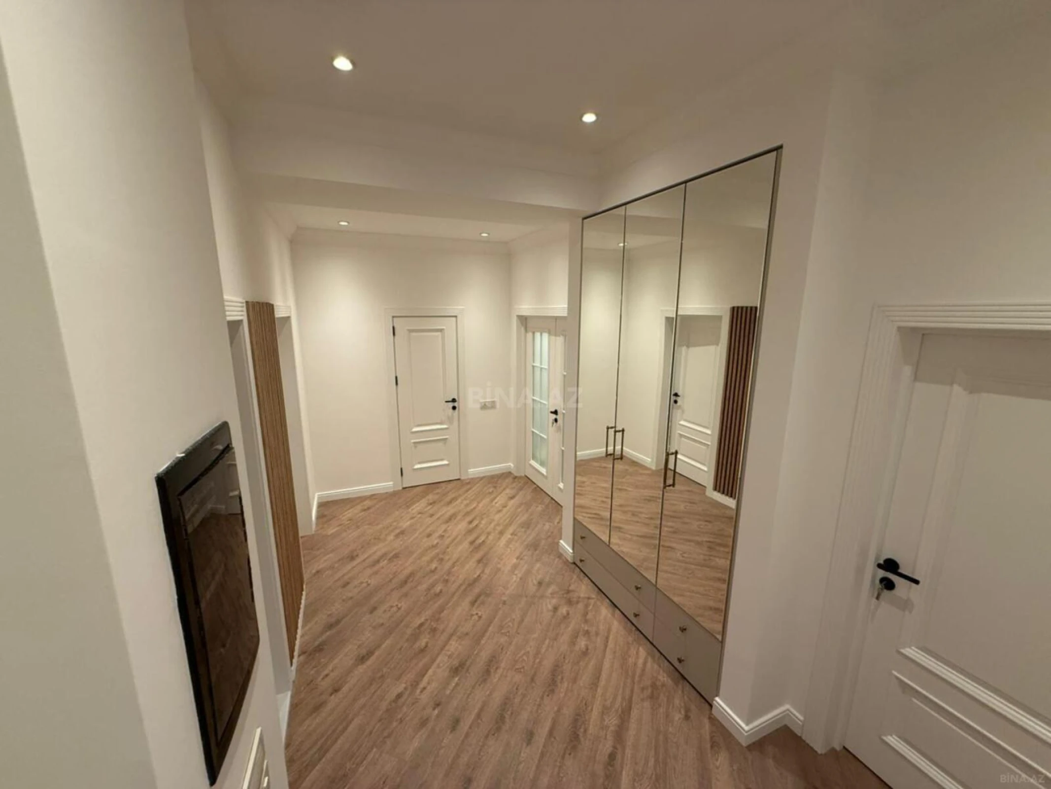 Kirayə verilir 3 otaqlı mənzil 120 m²