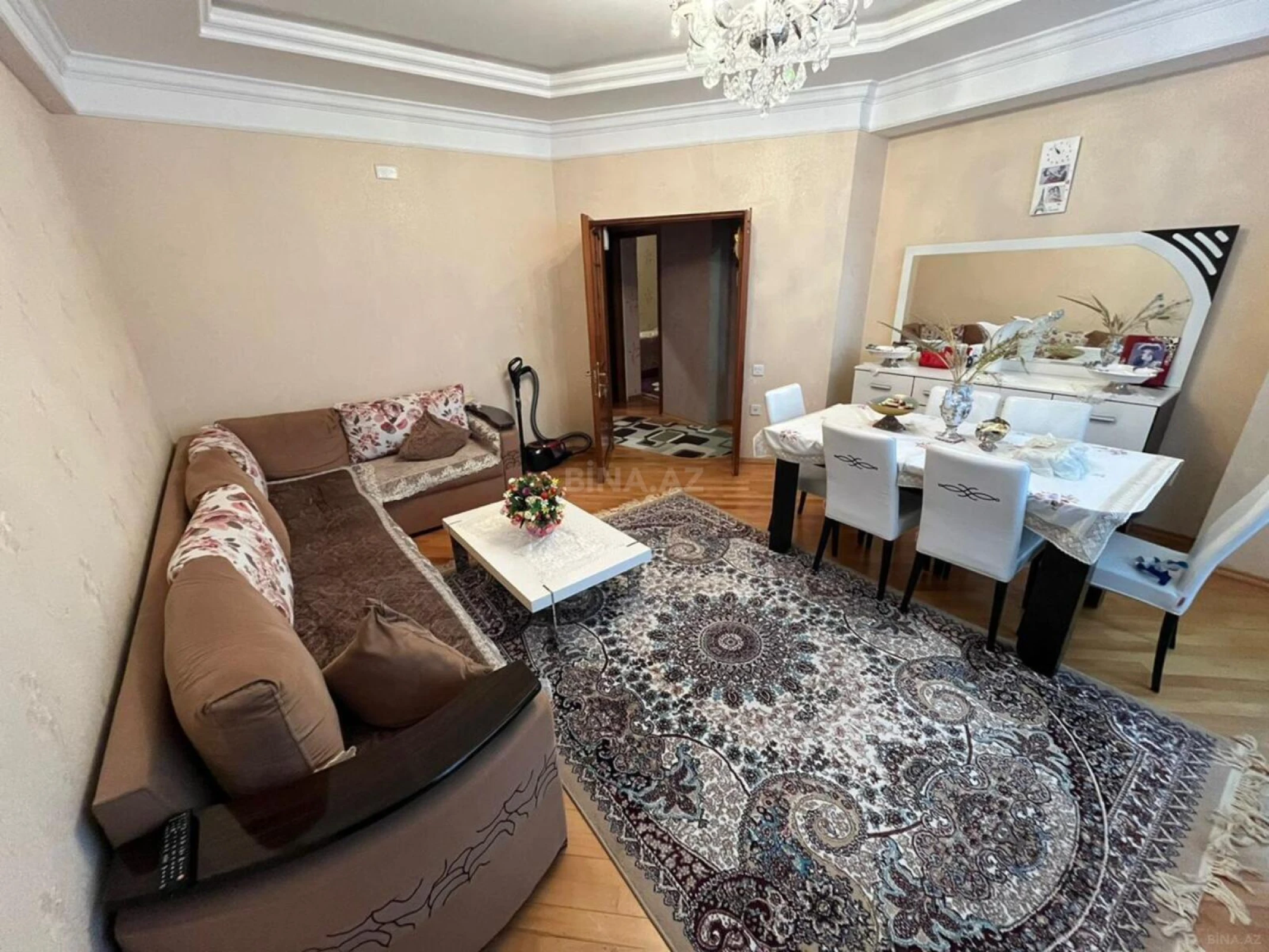 Kirayə verilir 2 otaqlı mənzil 70 m²