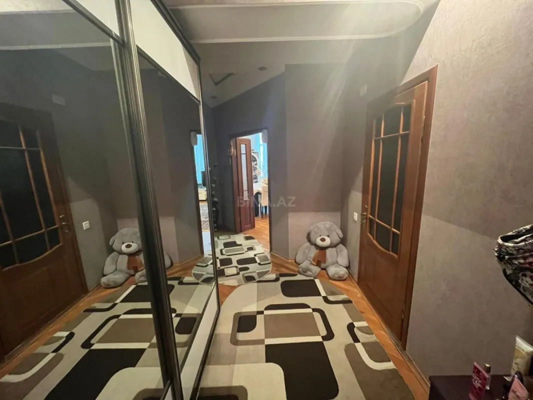 Kirayə verilir 2 otaqlı mənzil 70 m²
