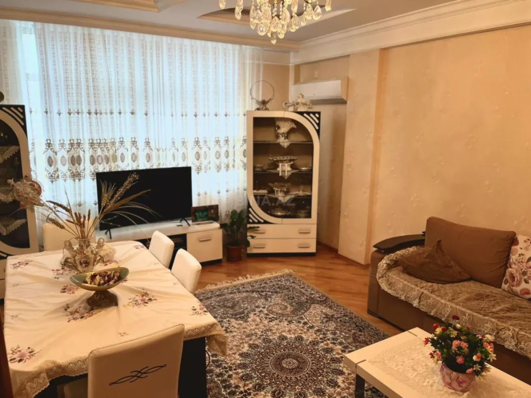 Kirayə verilir 2 otaqlı mənzil 70 m²