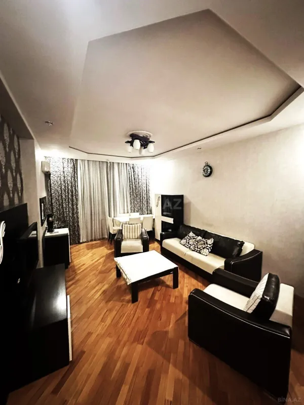 Satılır 3 otaqlı mənzil 110 m²