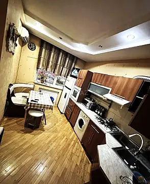 Satılır 3 otaqlı mənzil 110 m²