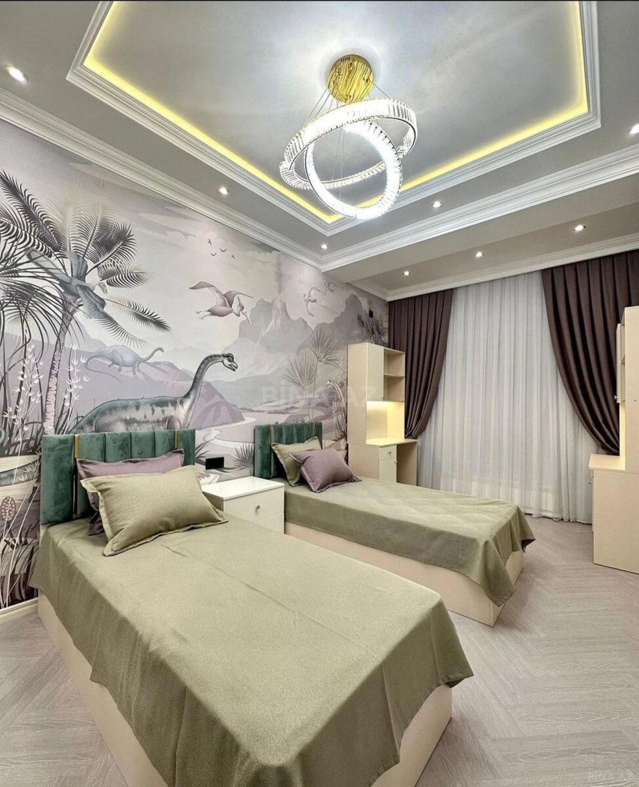 Kirayə verilir 3 otaqlı mənzil 160 m²