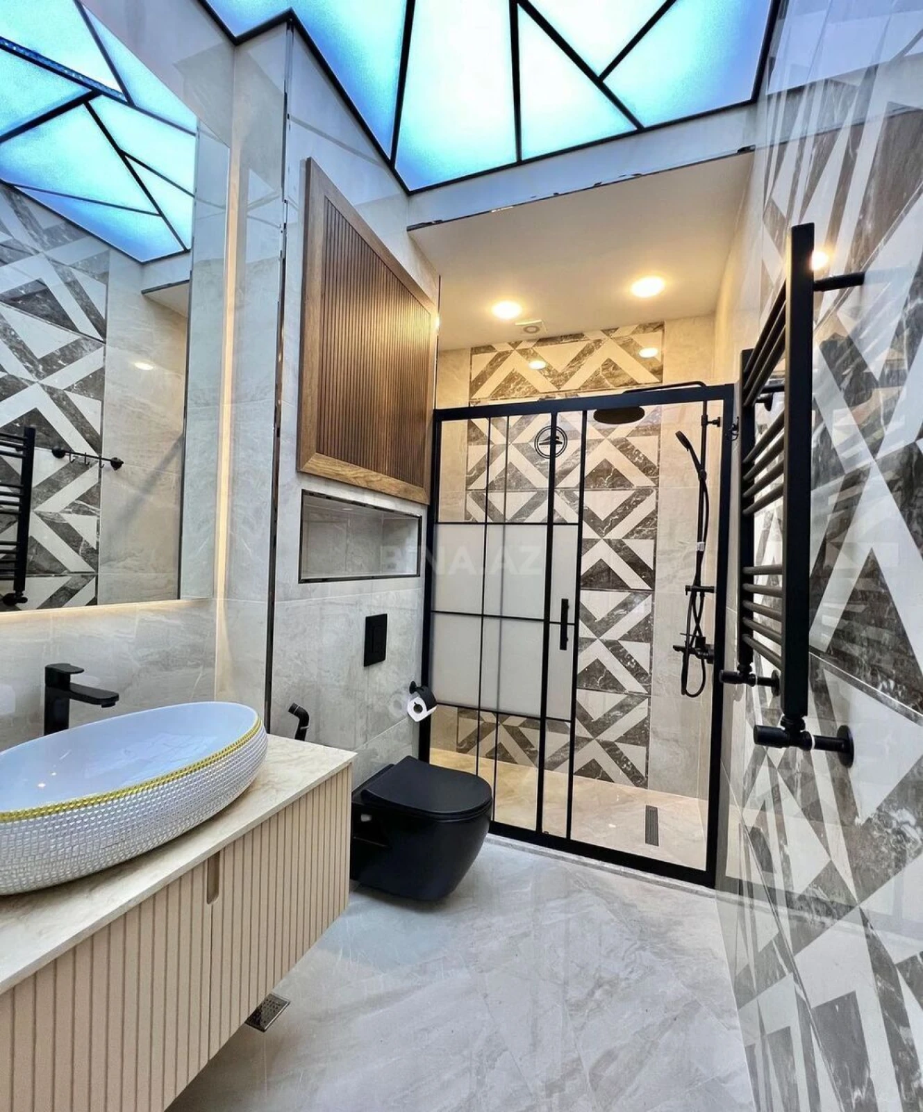 Kirayə verilir 3 otaqlı mənzil 160 m²