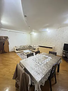 Kirayə verilir 2 otaqlı mənzil 97 m²